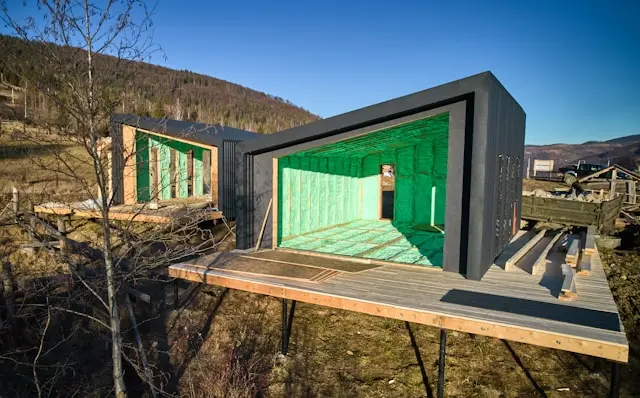 casa con aislante termico