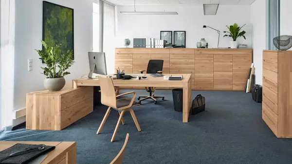 Muebles de oficina reutilizados