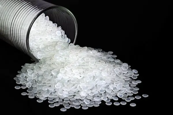 Importancia de elegir correctamente la materia prima para plasticos